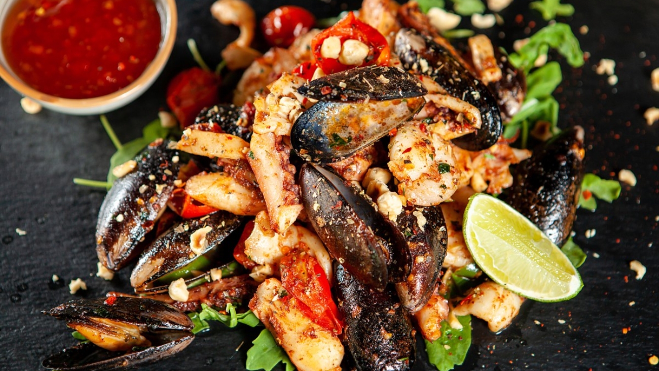 delicious-seafood-with-spicy-sos-mediterranean-fine-cuisine (1)