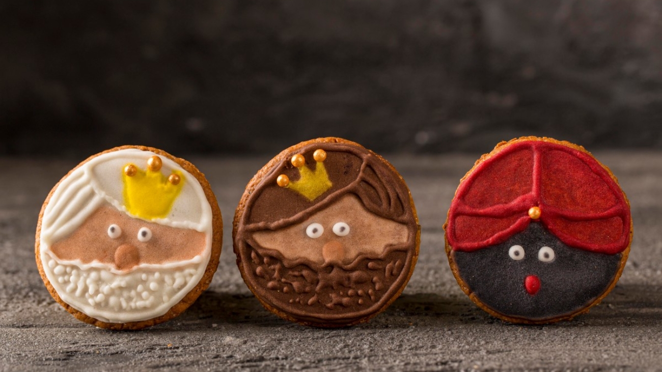 happy-epiphany-tasty-biscuits (1)