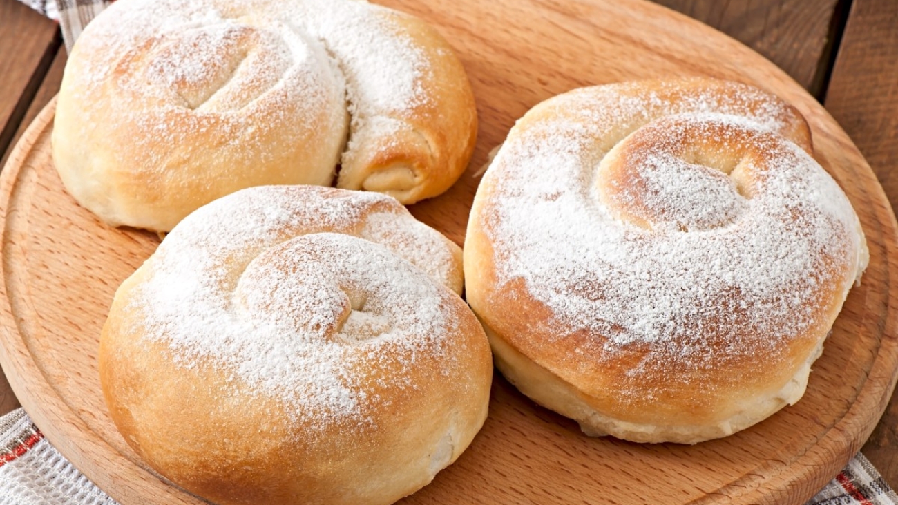 spanish-buns-ensaimadas (1)