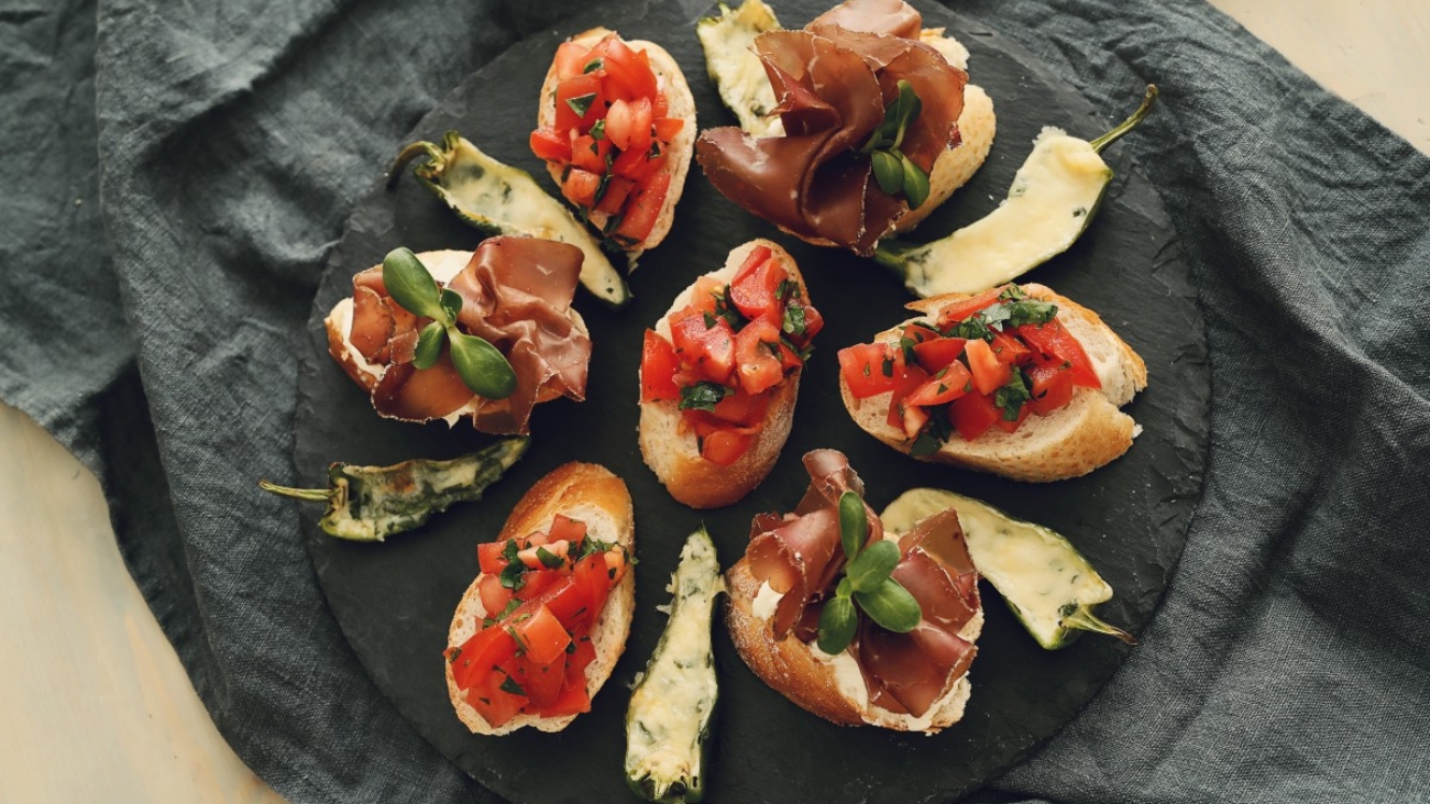 bacon-snacks-traditional-spanish-tapas (1)